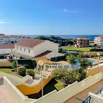 民宿 Peniche Master Bedroom With Sea View Balcony, Private Bathroom, Shared Kitchen, Swimming Pool, Surfing *